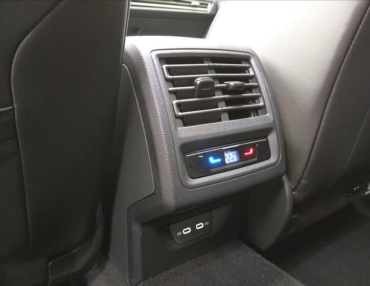 Volkswagen Golf 19