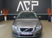 Volvo V70 3