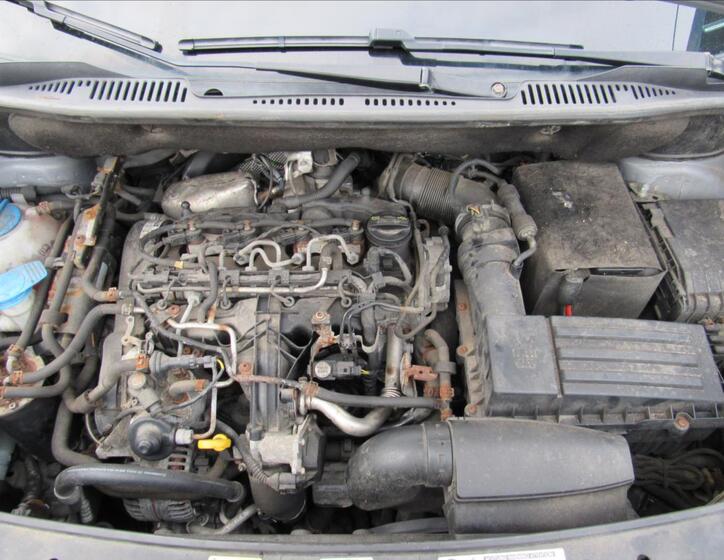Volkswagen Caddy 24