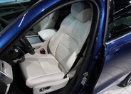 Jaguar F-Pace 9