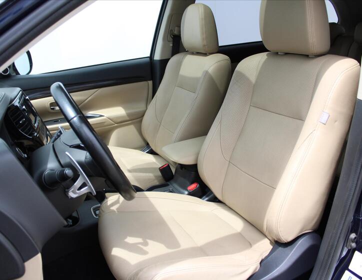 Mitsubishi Outlander 10