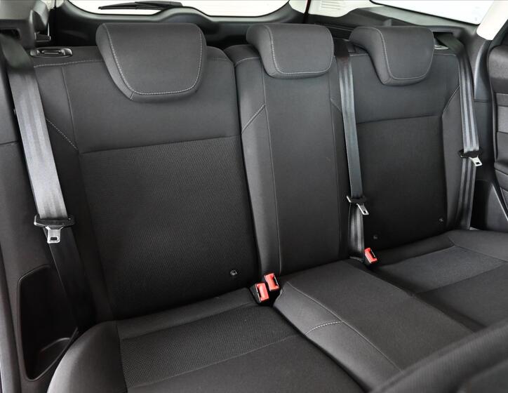 Ford Focus 25