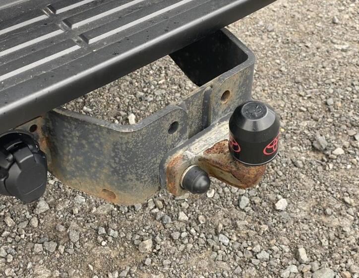Toyota Hilux 36