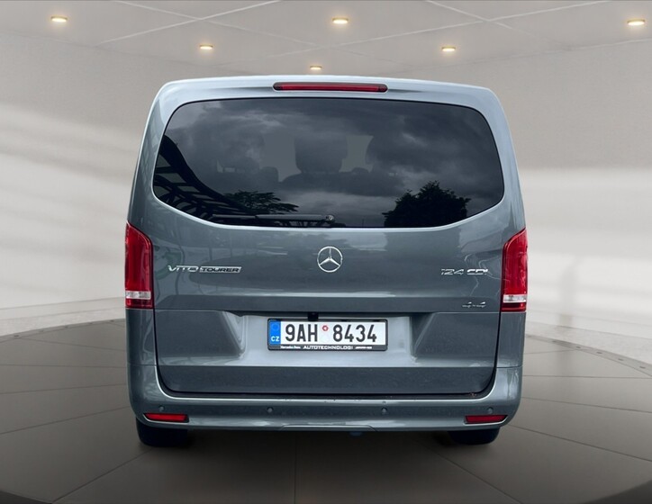 Mercedes-Benz Vito 5