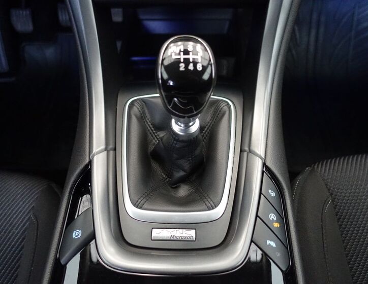Ford Mondeo 17