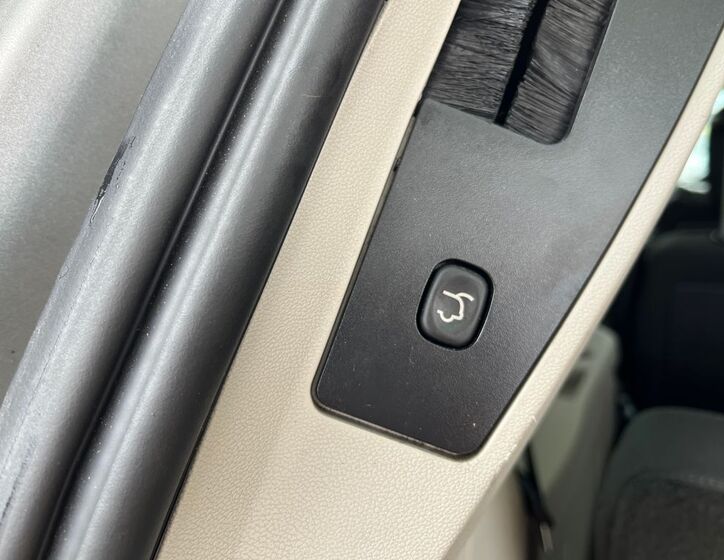 Chrysler Grand Voyager 8