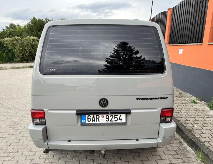 Volkswagen Transporter 6
