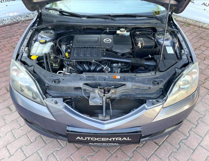 Mazda 3 9