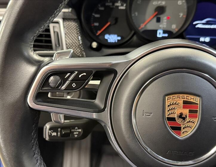 Porsche Macan 10