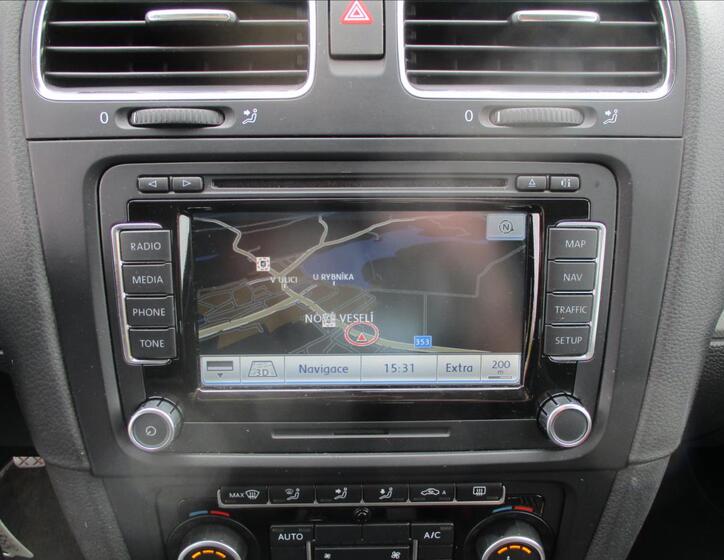 Volkswagen Golf 16