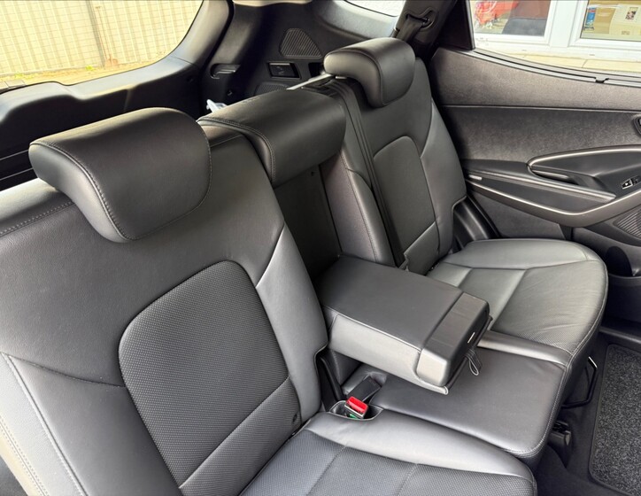 Hyundai Santa Fe 26