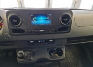 Mercedes-Benz Sprinter 13