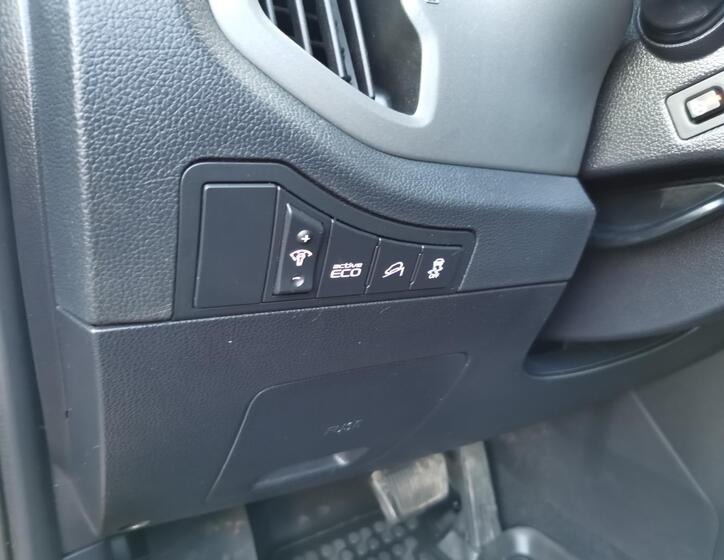 KIA Sportage 16
