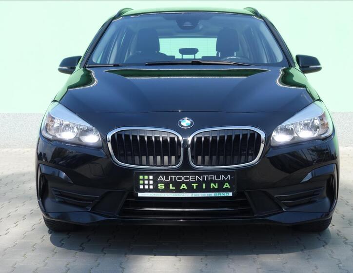 BMW Řada 2 9