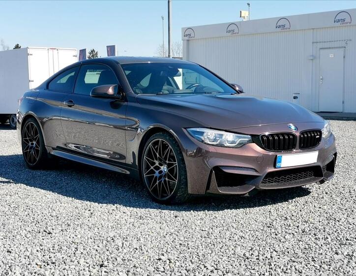 BMW M4 2