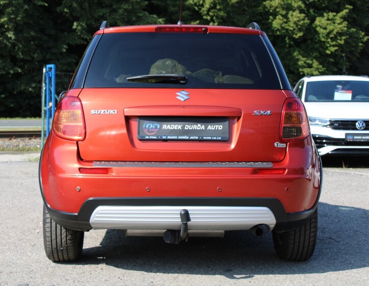 Suzuki SX4 6