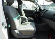 Toyota Hilux 26