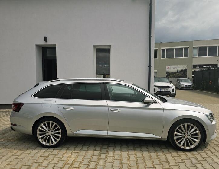 Škoda Superb 5