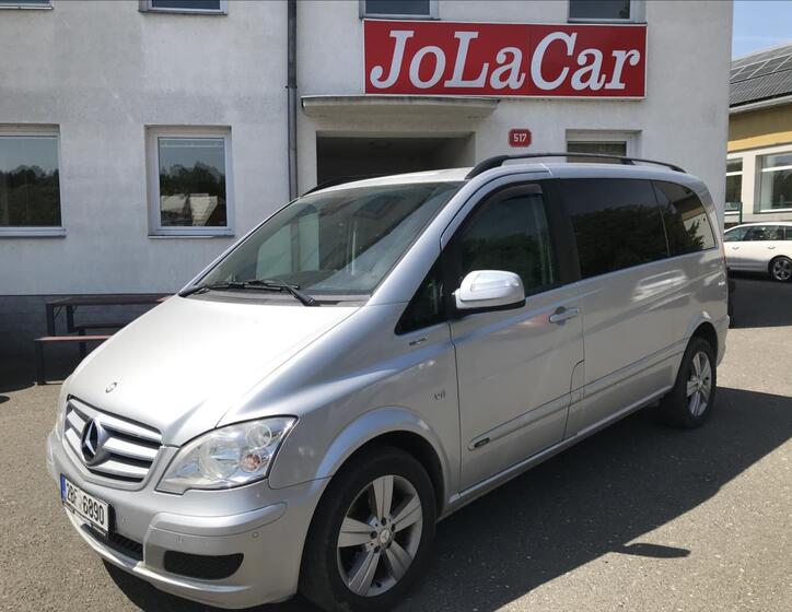 Mercedes-Benz Viano 1