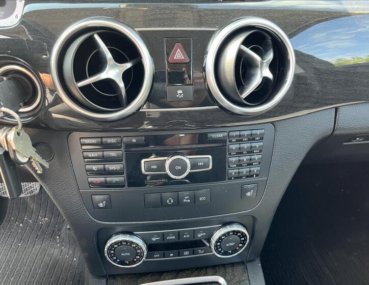 Mercedes-Benz GLK 16