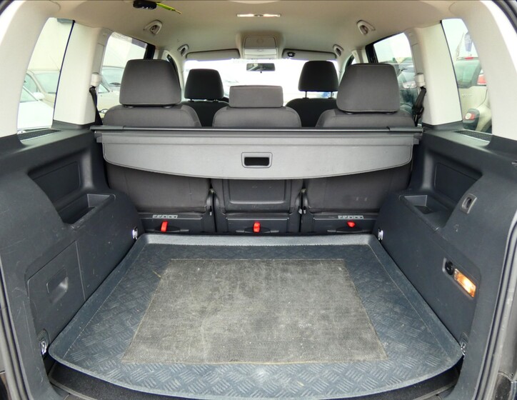 Volkswagen Touran 12
