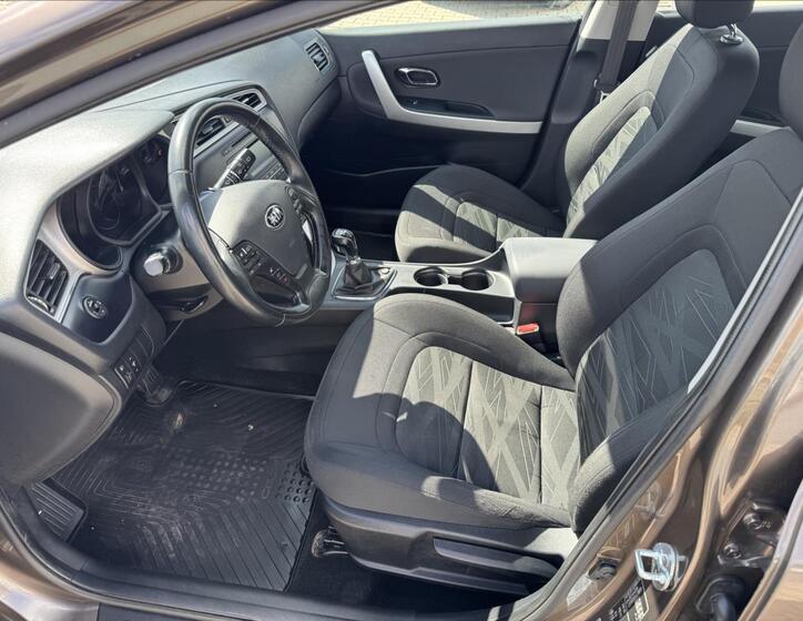 KIA Ceed 9