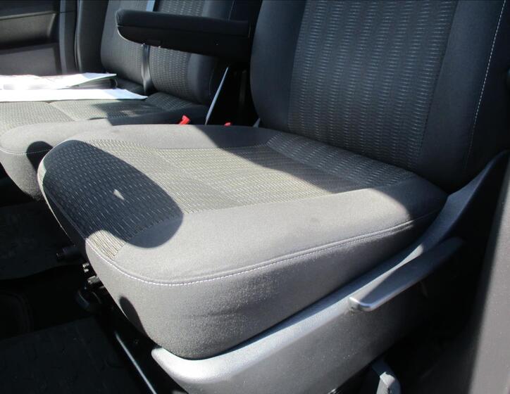 Volkswagen Caravelle 21