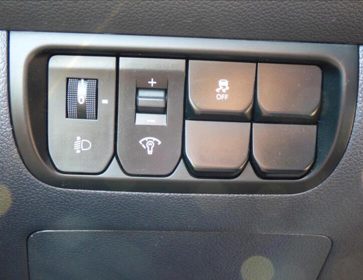 KIA Rio 14