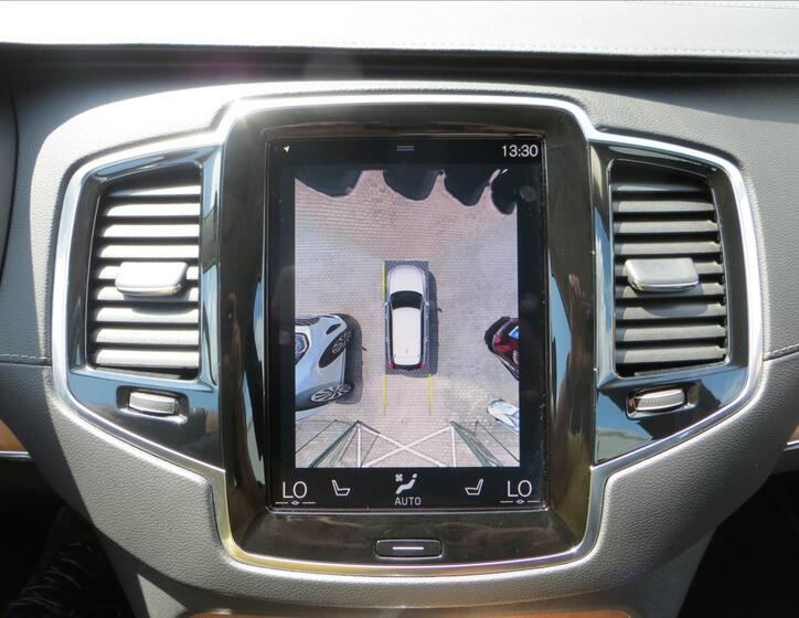 Volvo XC90 19