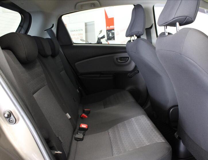 Toyota Yaris 13