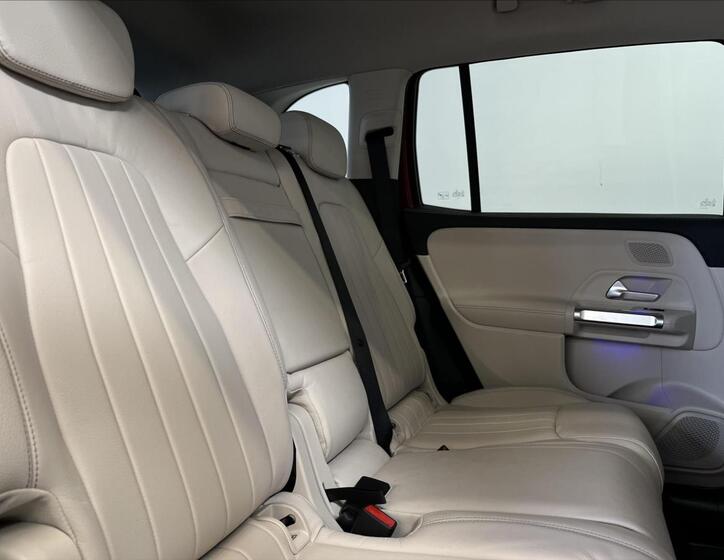 Mercedes-Benz GLB 21