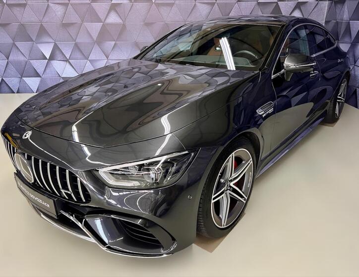 Mercedes-Benz AMG GT 1
