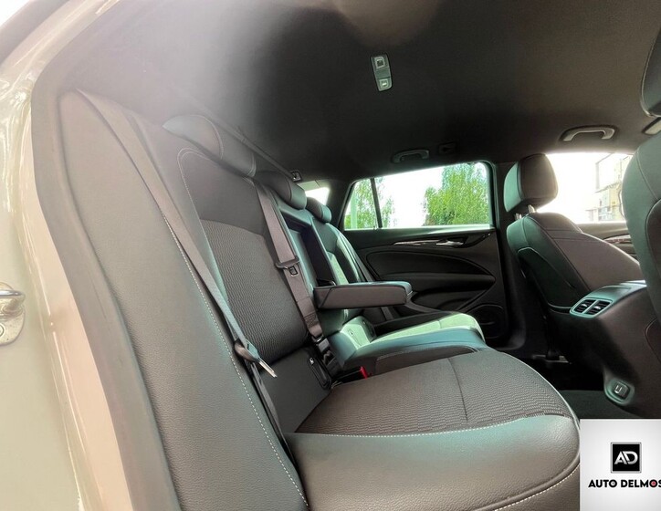 Opel Insignia 32