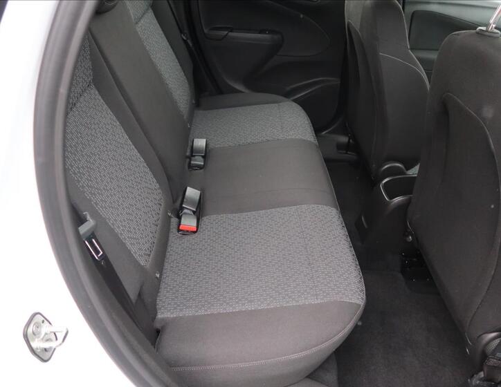Opel Crossland X 19
