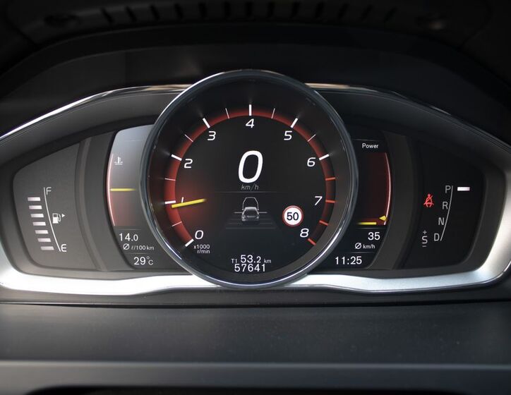 Volvo V60 12