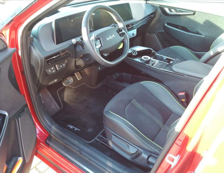 KIA EV6 6