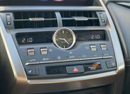 Lexus NX 300h 18