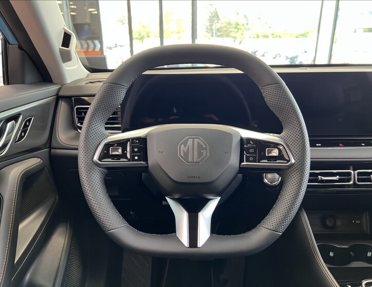 MG HS 6