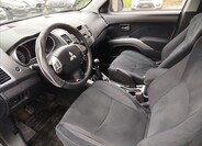 Mitsubishi Outlander 10