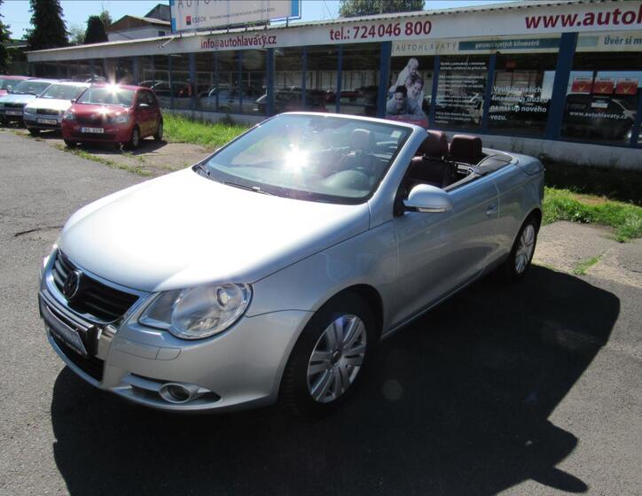 Volkswagen EOS 1