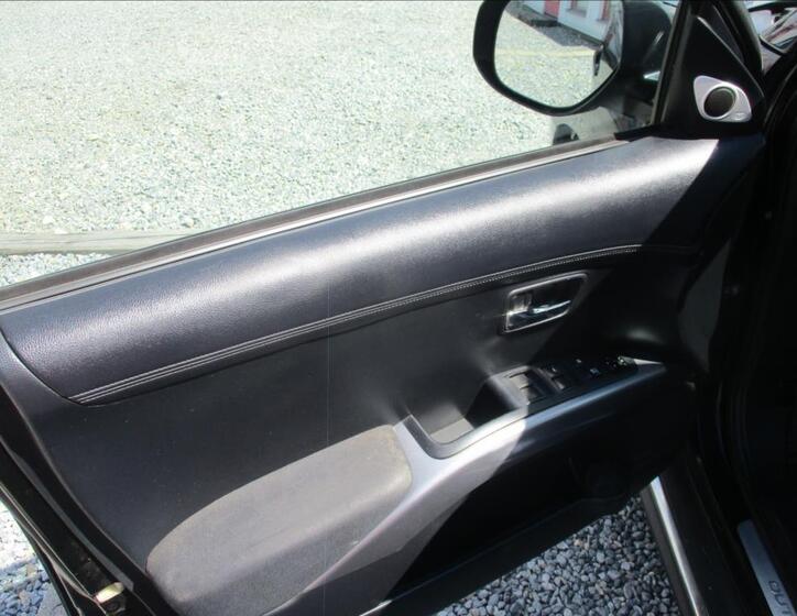Mitsubishi Outlander 13