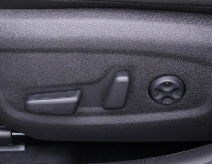 Hyundai i30 16