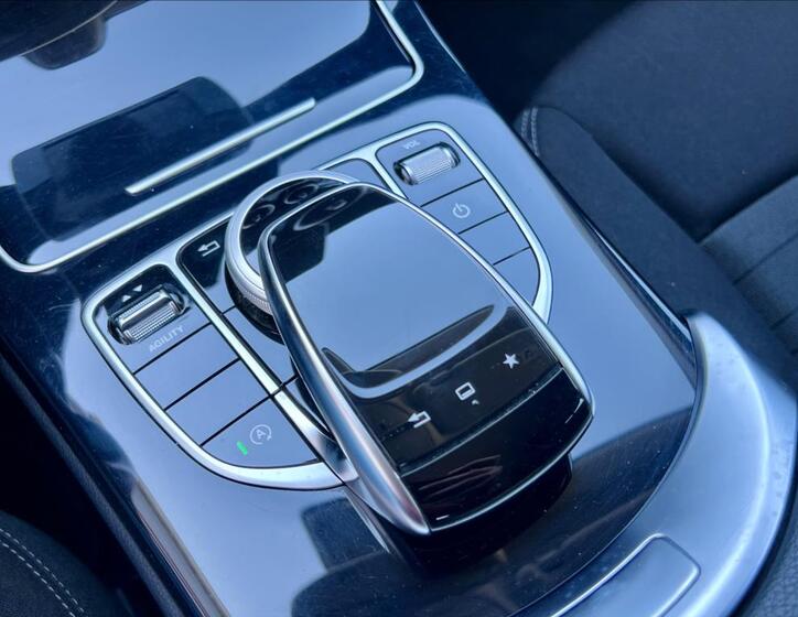 Mercedes-Benz Třídy C 37