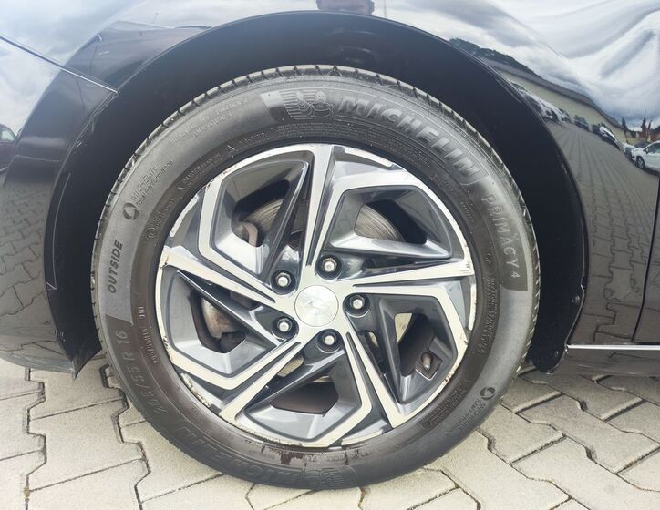 Hyundai i30 28