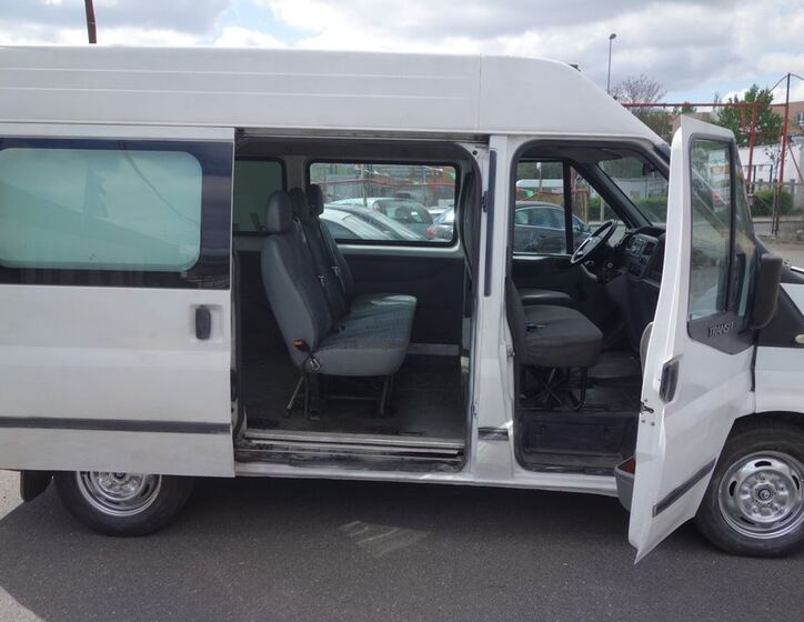 Ford Transit 13