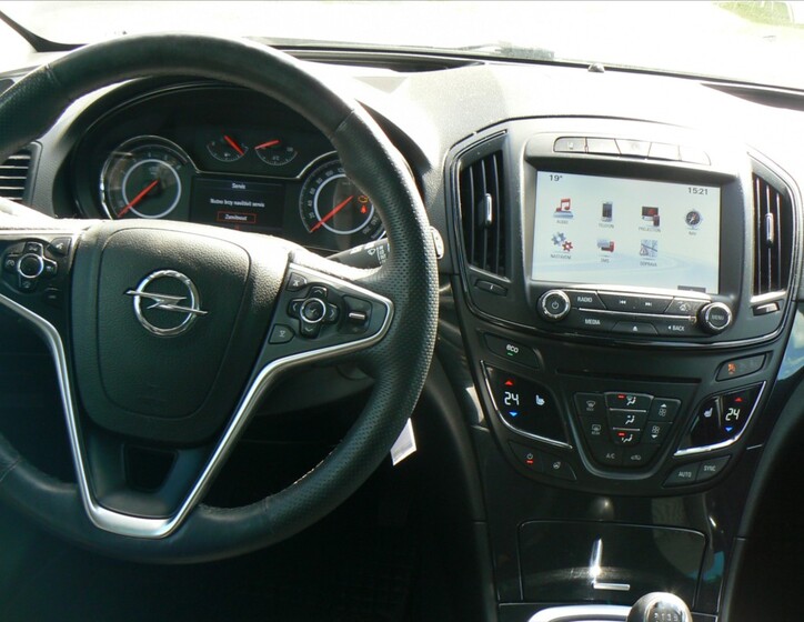 Opel Insignia 21