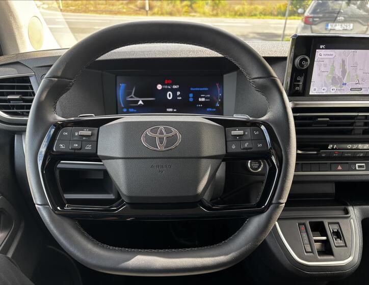 Toyota ProAce Verso 19