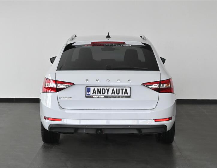 Škoda Superb 4