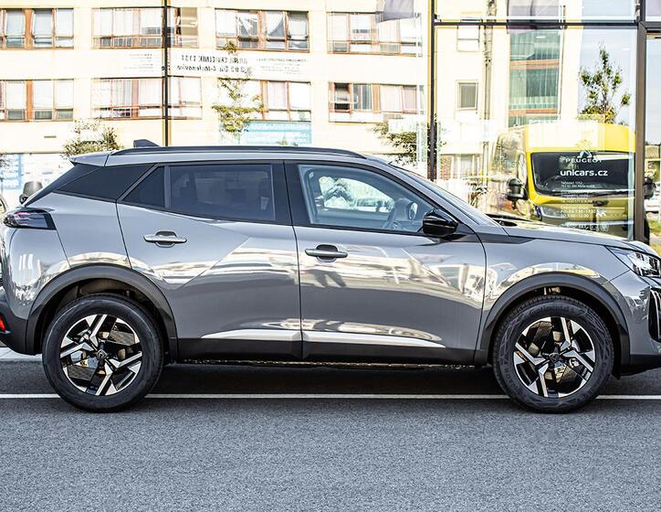 Peugeot 2008 4