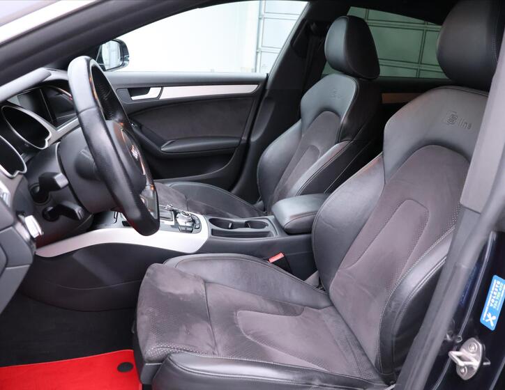 Audi A5 11